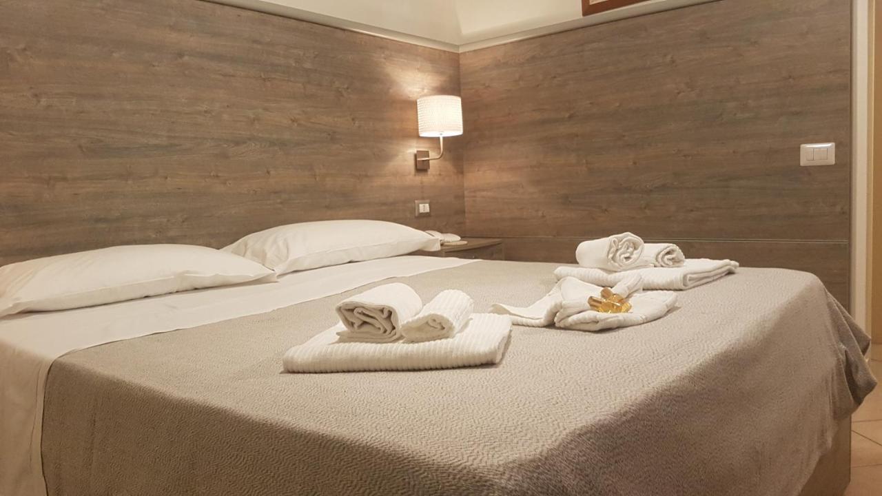 Hotel La Baia Ponza Eksteriør billede