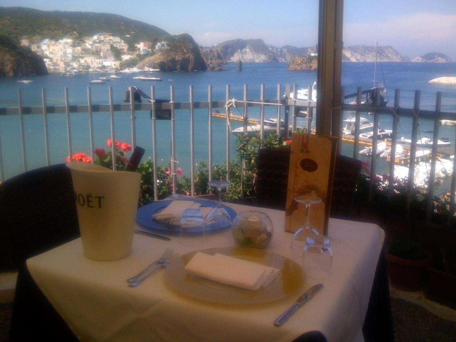 Hotel La Baia Ponza Eksteriør billede