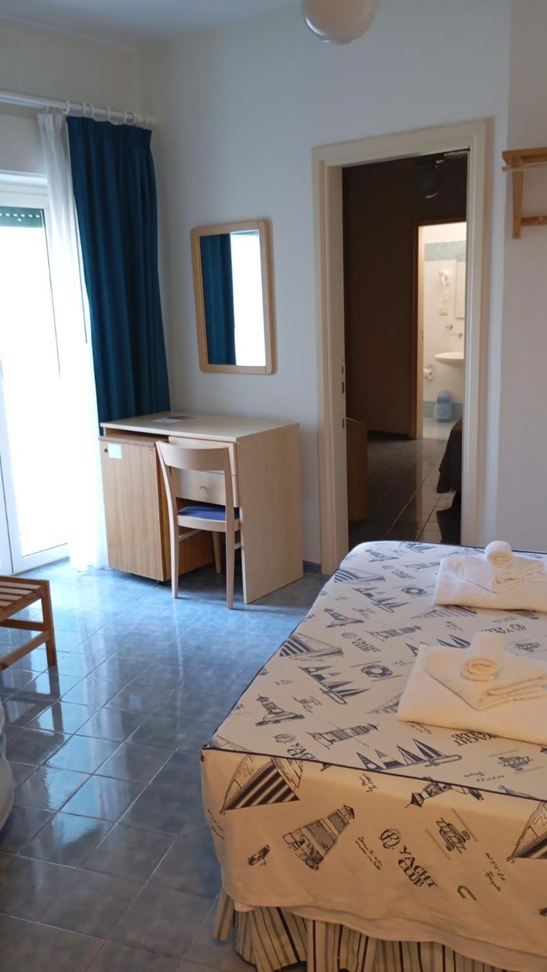 Hotel La Baia Ponza Eksteriør billede
