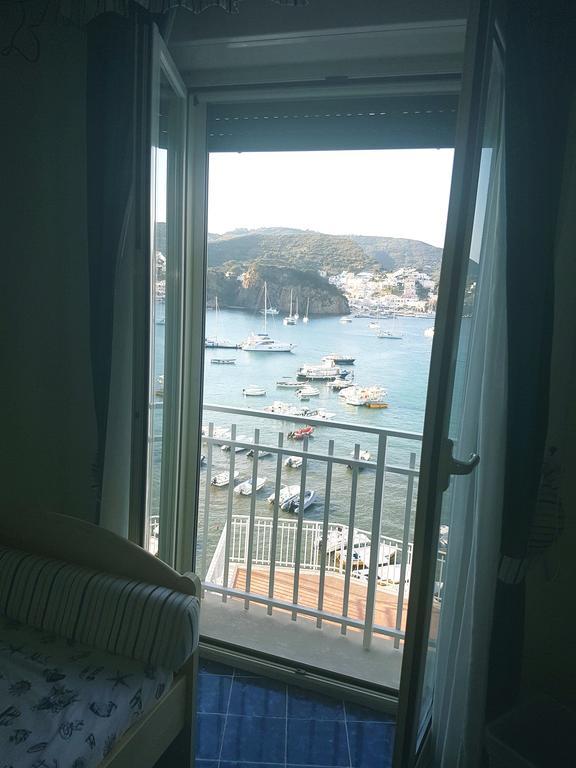 Hotel La Baia Ponza Eksteriør billede